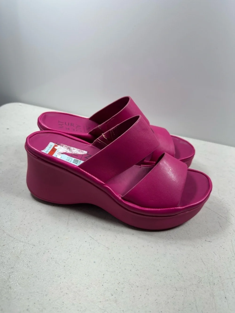 Naturalizer vibrant hot